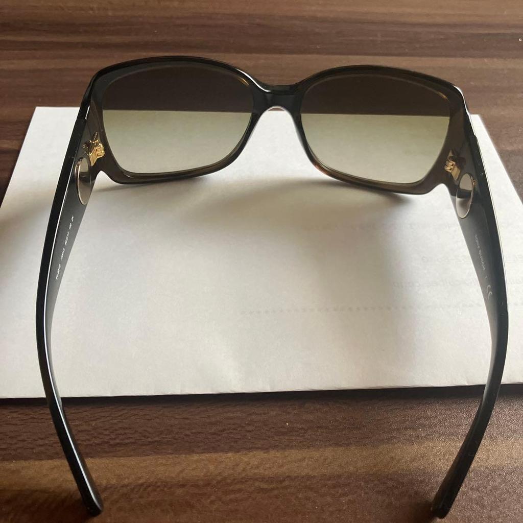 Used TORY BURCH Tory Burch ladies sunglasses/dark gray/Good condition