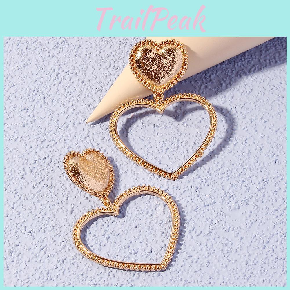 W240 Modern Heartshaped Earrings With Metal Elements For Gift For Teens And Special Days