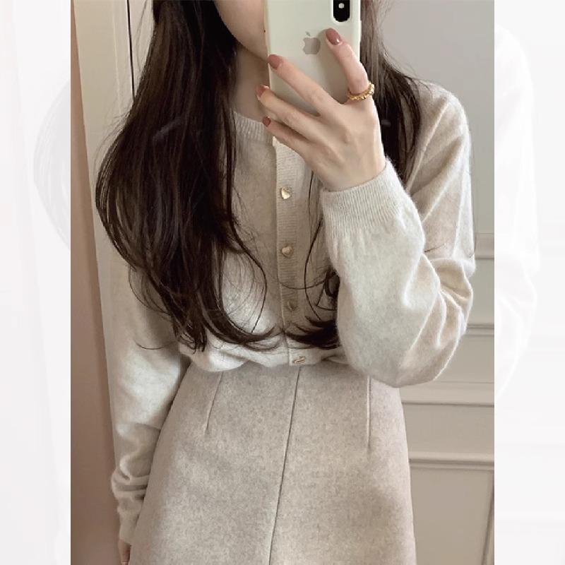 Women's Pink Heart Button Wool Cardigan: Slimming, Versatile Knit Top for Autumn & Winter