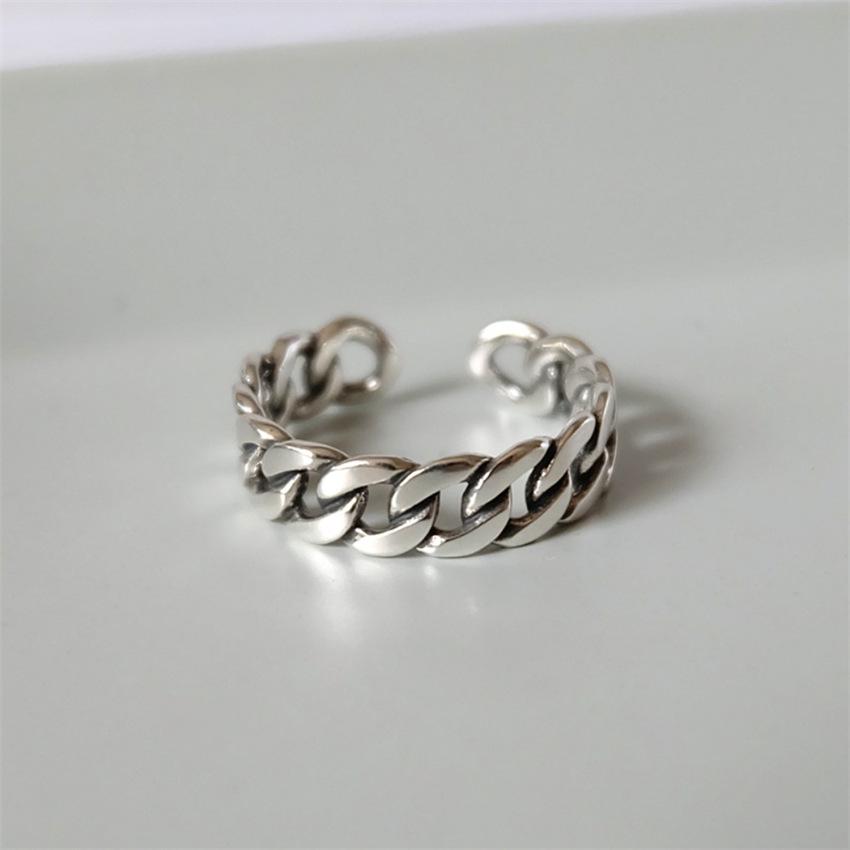 Xiaohongshu 925 Sterling Silver Exaggerated Plain Ring for Women – Simple, Luxurious, High-End Design.