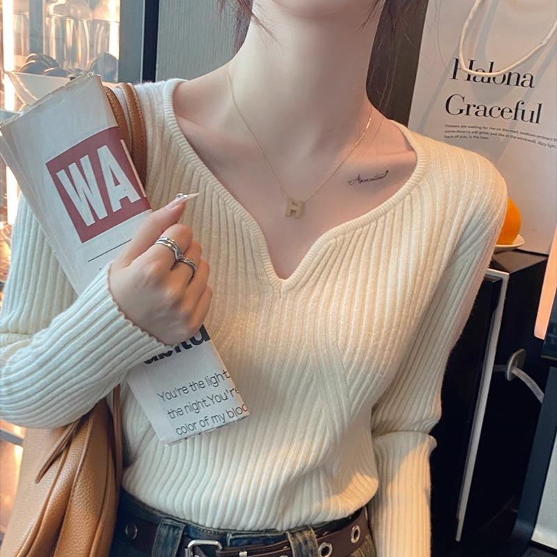 Autumn Winter Fashion Long Sleeved Pullover Sweater Women V Neck Loose Casual Bottoming Shirt 2025 Inner Knitted V-neck Top Solid Clothing