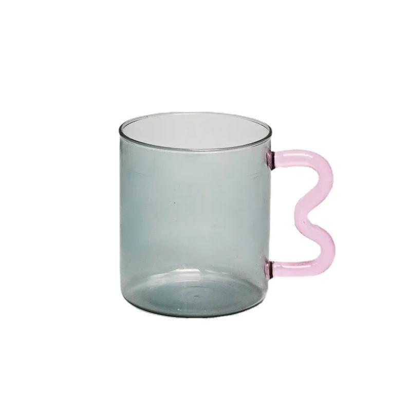 Barevné sklenice Originální design Barevný vlnitý ucho Skleněný hrnek Ručně vyráběný Jednoduchá vlna Kávový šálek na vodu
