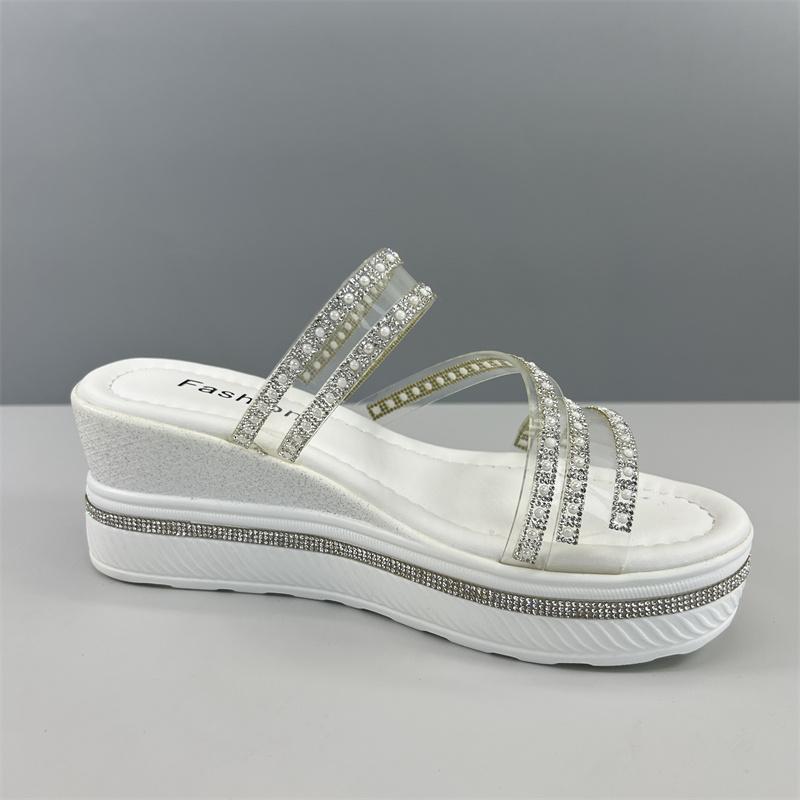 Fashion Shoes Ladies' Slippers Glitter Slides On A Wedge Platform Slipers Women Soft Jelly 2025 Crystal Shoes Woman's Slippers On A Wedg