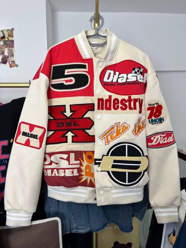 Hip-hopová baseballová bunda inspirovaná Park Jae-Bumem a Wang Jiaerem: Volný střih, Těžká výšivka, Trendy unisex design