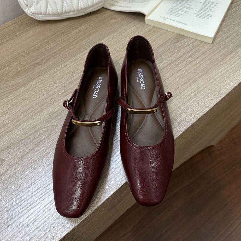 Silver single shoes women's 2025 new summer French stunning flat bottom gentle wind shallow mouth absolute son Mary Jane women's shoes