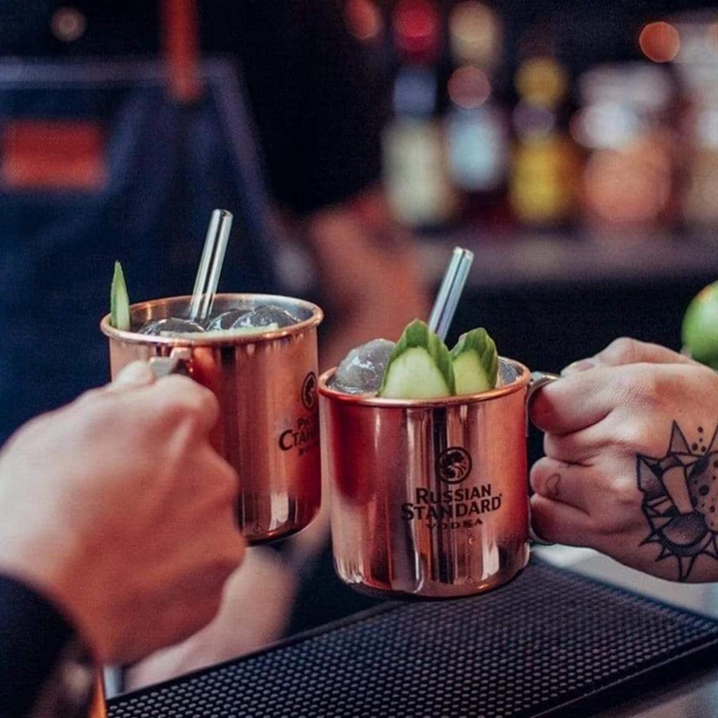 4 Pieces/Set 16cm Short Glass Straws with 2 Cleaning Brushes Eco-Friendly Reusable Straws for Desserts Smoothies Milkshakes Cocktail Whiskey Beer