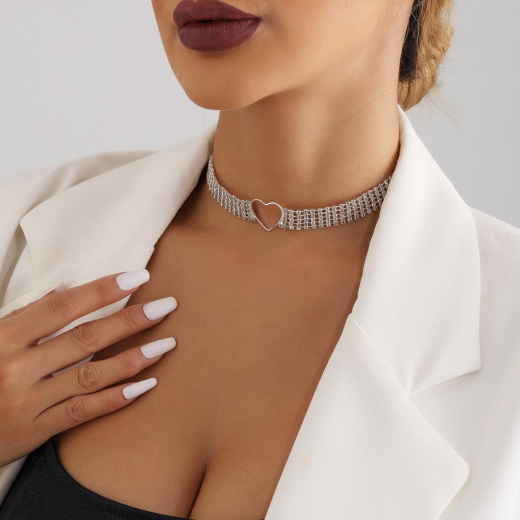 Temperament full diamond multi-layer neck chain hollow love necklace black claw diamond chain necklace