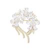 Fashionable and Luxurious Vine Flower Brooch, Elegant and Grand Crystal Brooch, Light and Luxurious Design Brooch