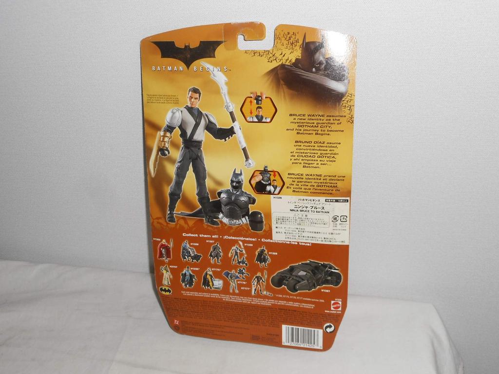 Batman Begins Basisfigur Ninja Blues 6 Zoll