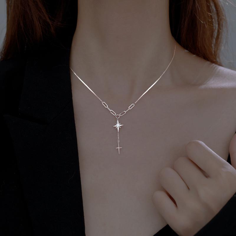 Collier Choker Croix Étoile Diamant – Noël Polyvalent Design Étoile à Pampille