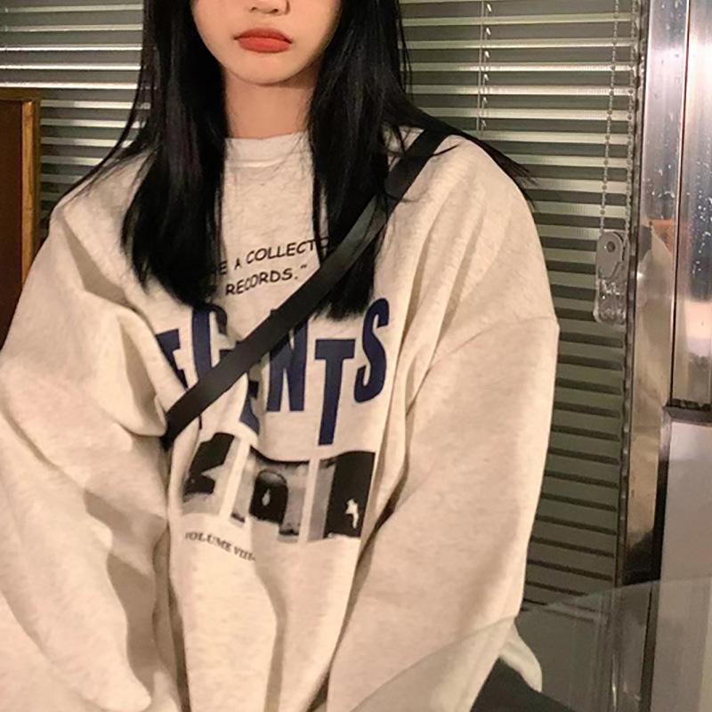 Vintage Round Neck Long Sleeve Loose Plush Sweater for Women - Fall/Winter Casual Korean Style