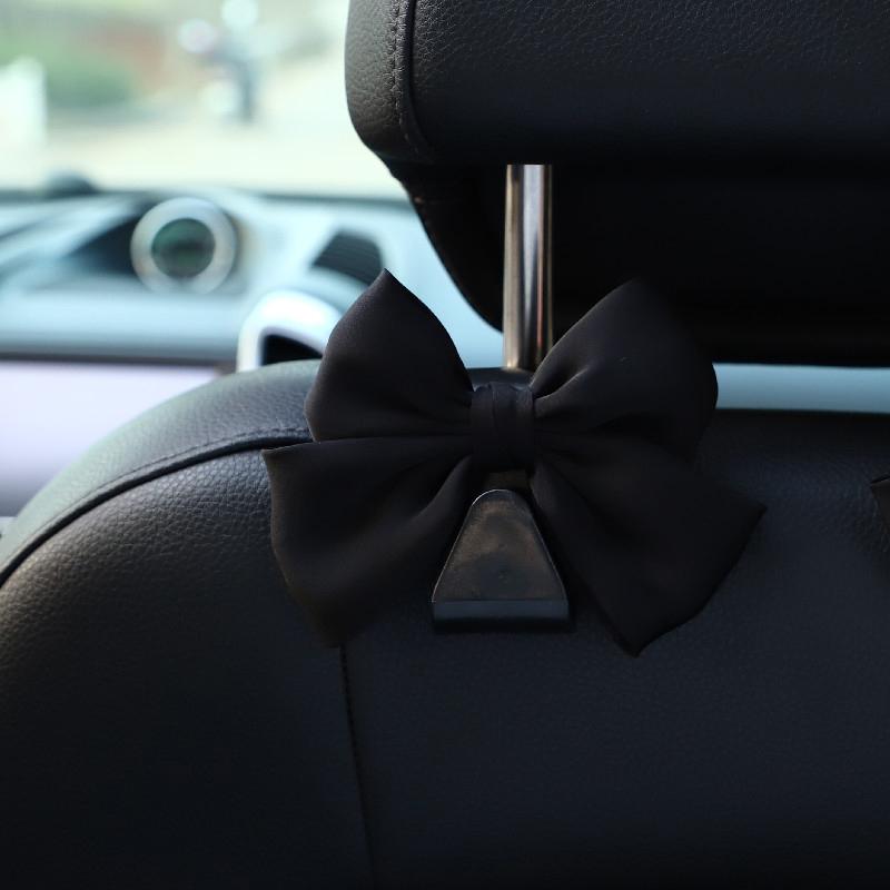 1Pc Car Seat Back Hook Polka Dot Bow Hanging Holder Car Storage Hanger Interior Accessories Female Automobile Practical Hook