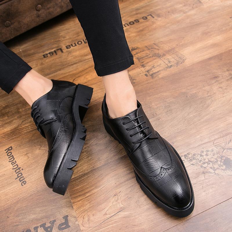 Fashion New Arrival Mens Casual Leather Shoes Thick Soled Formal Shoes Fashion Brogue Shoes Elegant Leisure Walk Oxford Male Shoes Adult