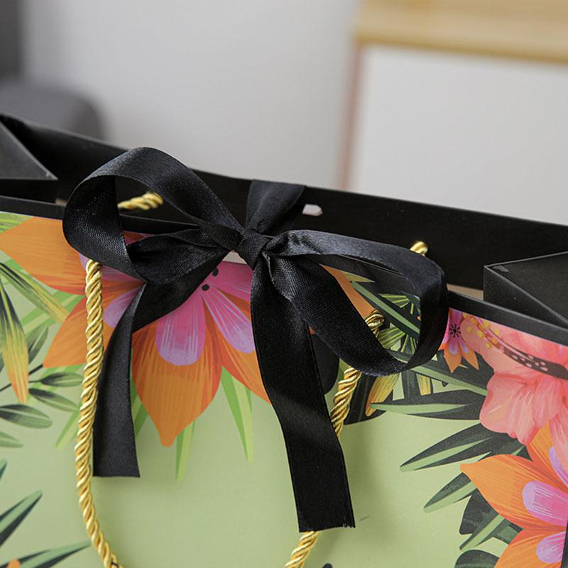 WTEMPO Elegant Floral Gift Handbags with Ribbon Bow Paper Bags with Handles for Flowers Dolls Gifts Simple Shopping Bags Universal Packaging Bags