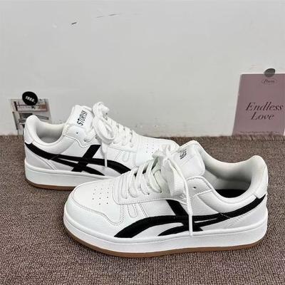 Men's Shoes Thick Sole Heightening Cream Low-top Little White Shoes Men's Autumn Versatile Niche Moral Training Sports Board Shoes Tide