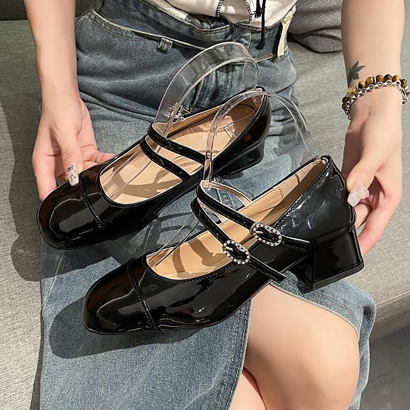 High Heels Women's Silver Lacquer Leather Belt Buckle with Shallow Mouth Middle Heel Shoes Retro Style Mary Jane Women's Shoes