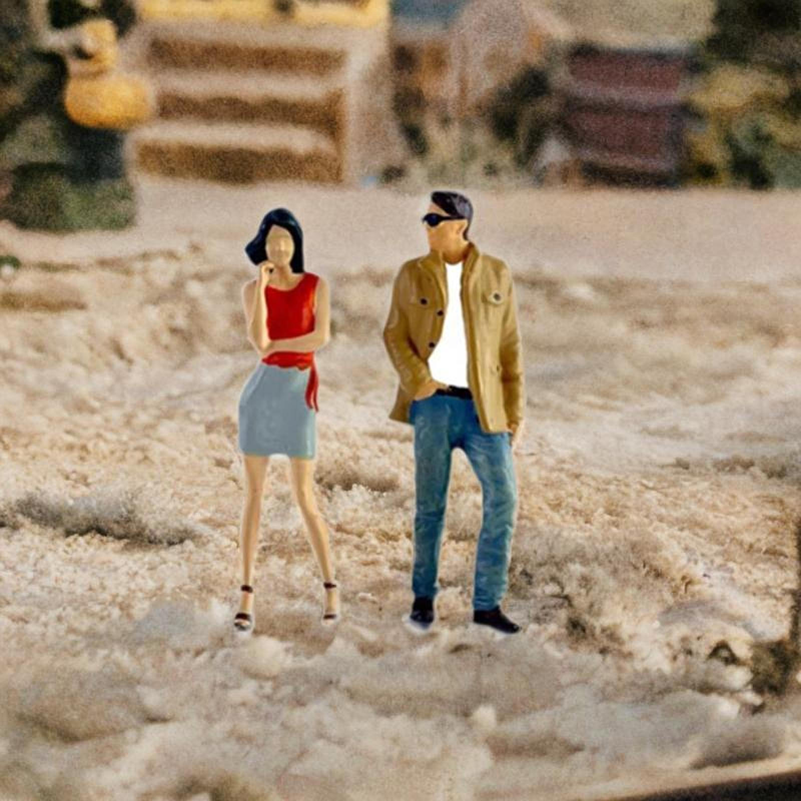 

2 шт. 1/64 Фигурки женщин и мужчин Крошечные люди Модель Макет Коллекции Поделки Расписанные вручную Red khaki