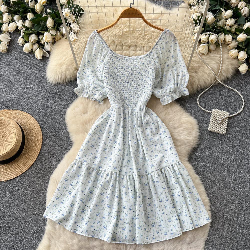 Red floral waist pleated dress women's summer bubble sleeves square neck high waist A-shaped dress romantic and fashionable