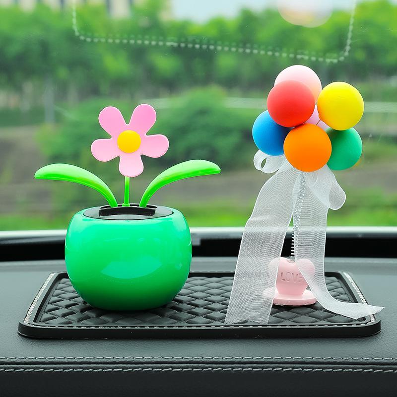 Car Ornaments Cartoon Car Interior Decorations Car-mounted Solar-powered Swinging Sunflower Plastic Decorations Car Decorations