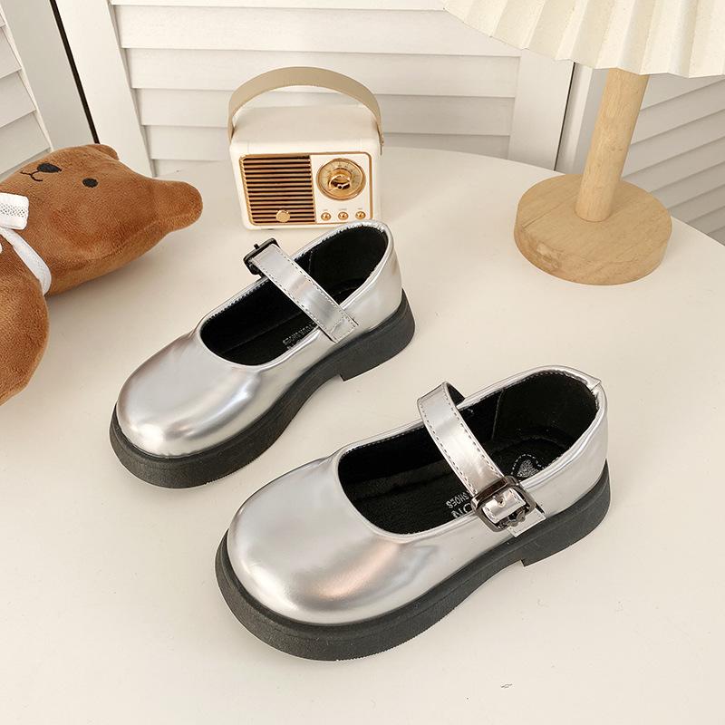 Spring and Autumn New Fashion Girls Versatile Comfortable Soft-soled Leather Shoes