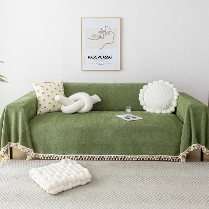 Chenille Waterproof Non-Slip Sofa Cover: Anti-Cat Scratch, Dust-Proof, All-Season Use.