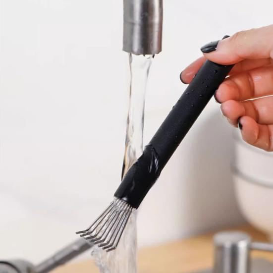 Watermelon Seeds Removal Tool Stainless Steel Watermelon Claw with Handle Fruit Cutting Gadget for Efficiently Cutting Watermelon