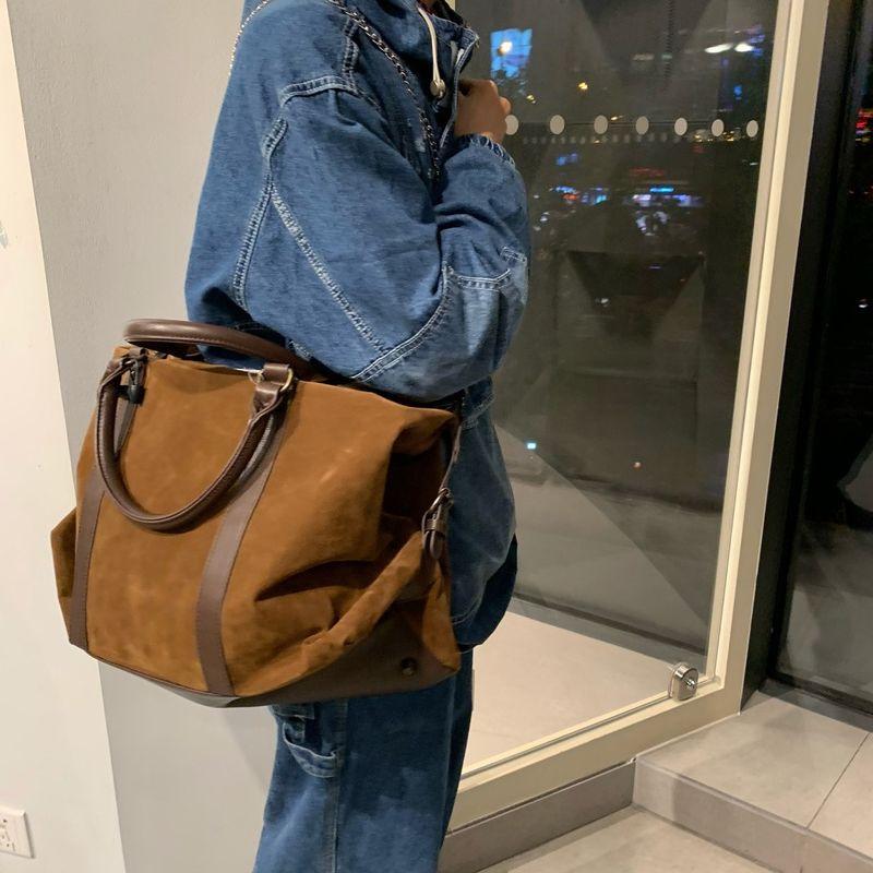 

2024 Новое поступление Замшевая мужская и женская дорожная сумка-мессенджер на одно плечо Brown