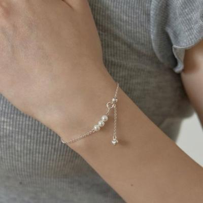 Moi moi Armband mit drei Perlenanhängern