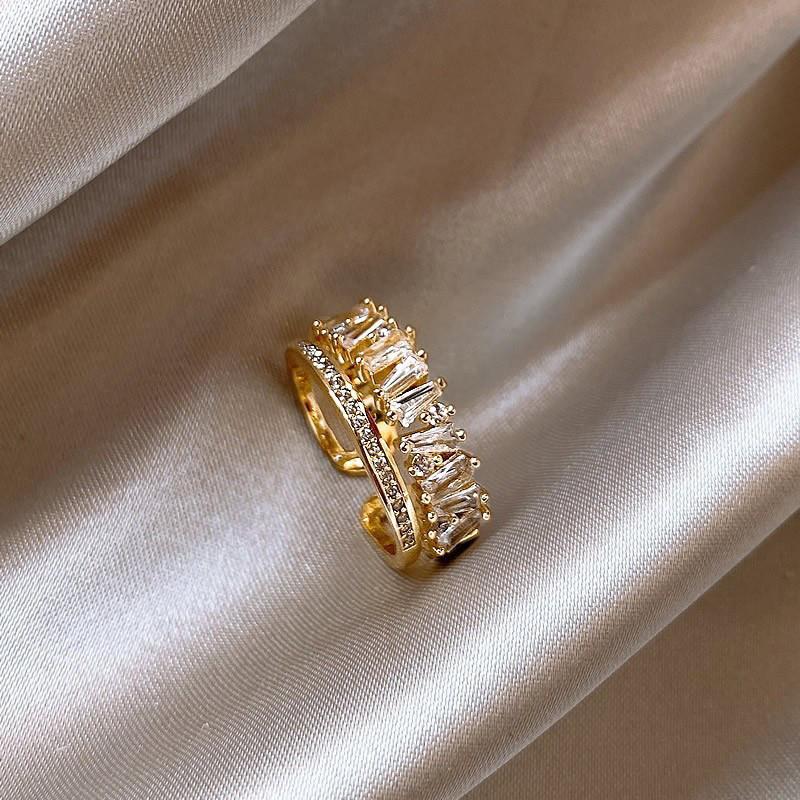 Elegant Adjustable Open Ring For Women With Geometric Design In Stylish Copper Material For 2024 Summer Fashion