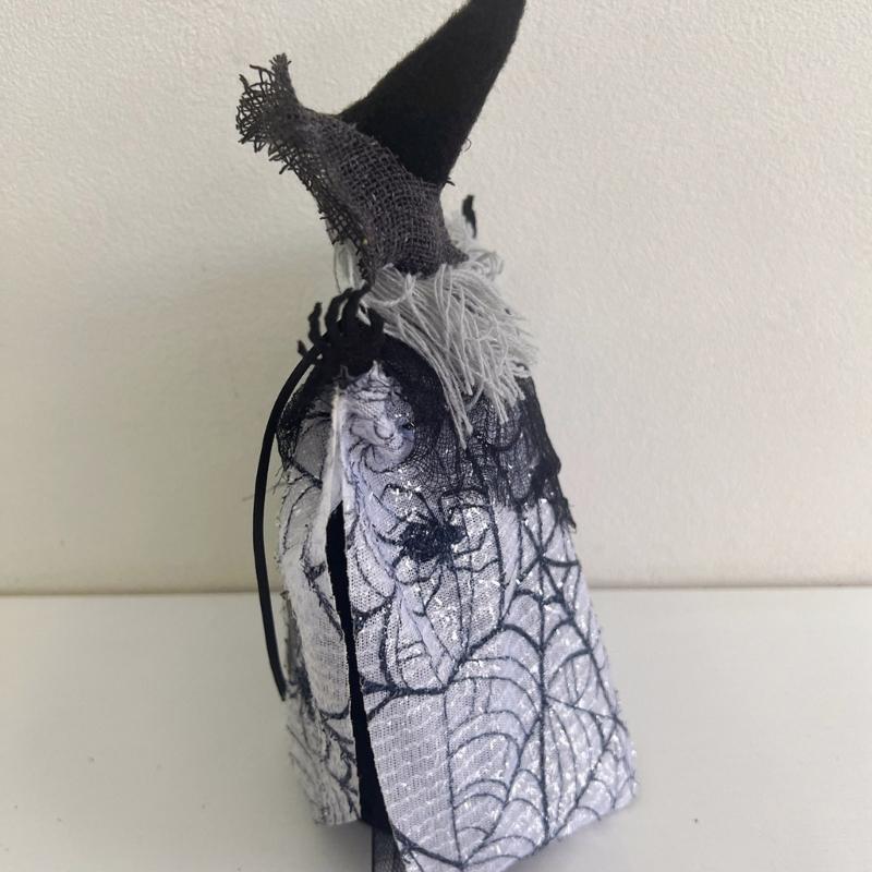 Eerie Halloween Festival Decoration Unique Halloween Tree Toppers with Specter Pumpkin Figurine for Holiday Decors