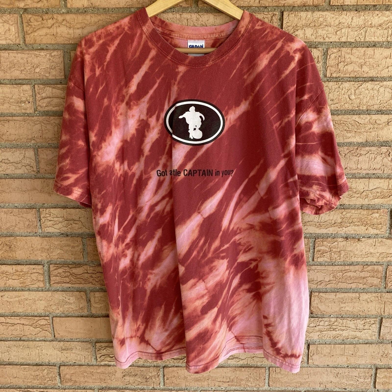 

acid wash Cpt Morgan rum rust red t-shirt Gildan XL got a little Captain in you L