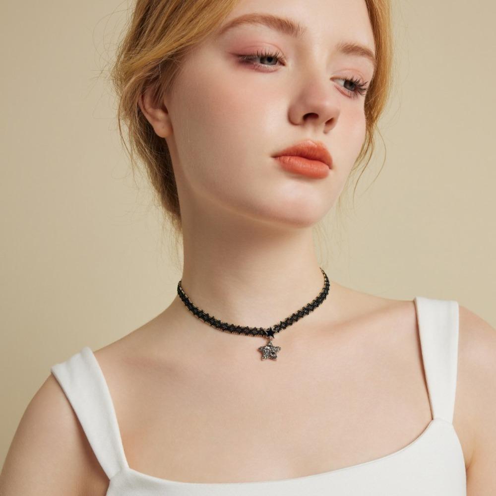 

Zinc Zinc Alloy Star Pendant Necklace Sparkling Ins Clavicle Chain Beauty Star Lace Choker Lady/Girls