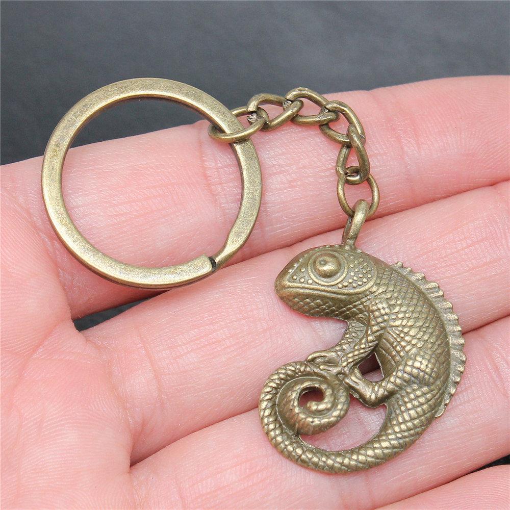 Halloween Spider Bat Spooky Keychain for Couples New Arrival Vintage Graduation Gift Simple Key Organizer