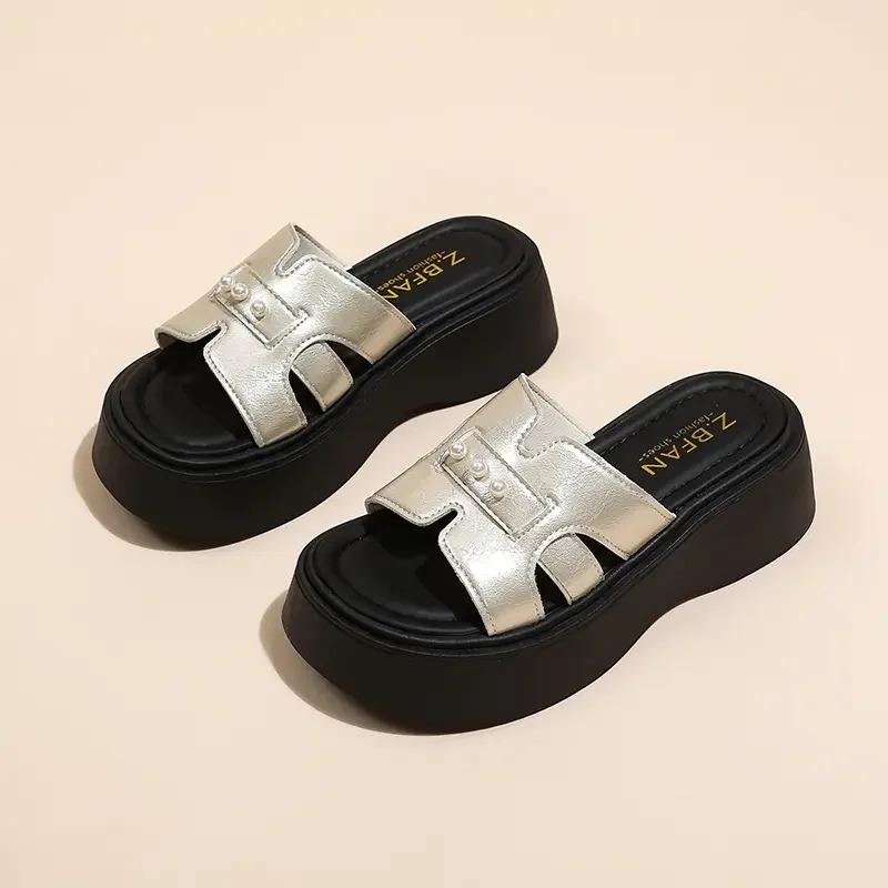 

2025 summer new sandals platform slippers women s fashion beach shoes 44 золотий
