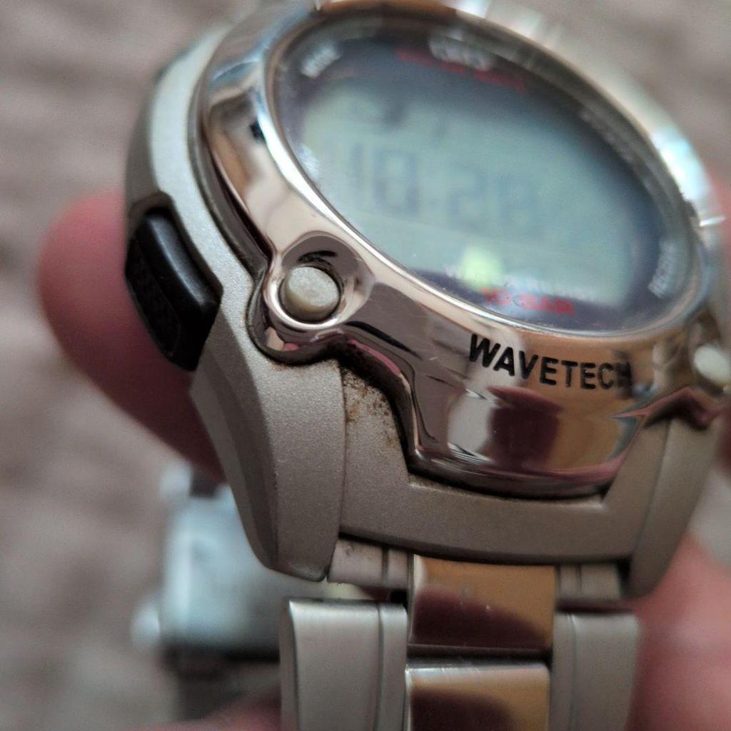 Used Q&Q WAVETECH Radio Solar Digital Watch