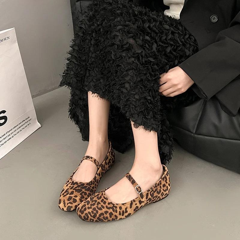 Leopard Print Women Loafers Flats Fashion Shallow Shoes 2025 Spring Ladies Elegant Soft Sole Mary Jane Shoes