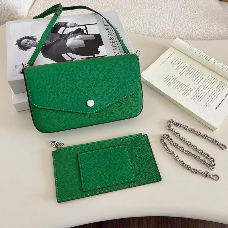 26 New leather women's bags, first layer cowhide lychee pattern envelope, mini small bag chain, single shoulder oblique span bag cross-border.