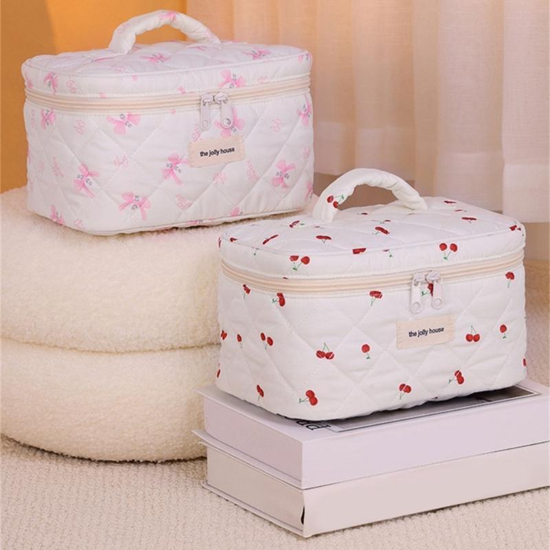 Fashionable Bowknot Quilted Makeup Bag Accessory for Women Daily Casual Use Elegant Travel Cosmetic Storage Items