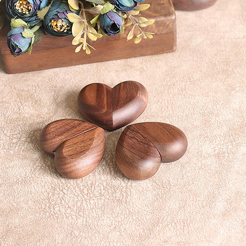 Wooden Heart Shaped Ring Holder for Wedding Proposal Creative Romantic Jewelry Display Case Engagement Use
