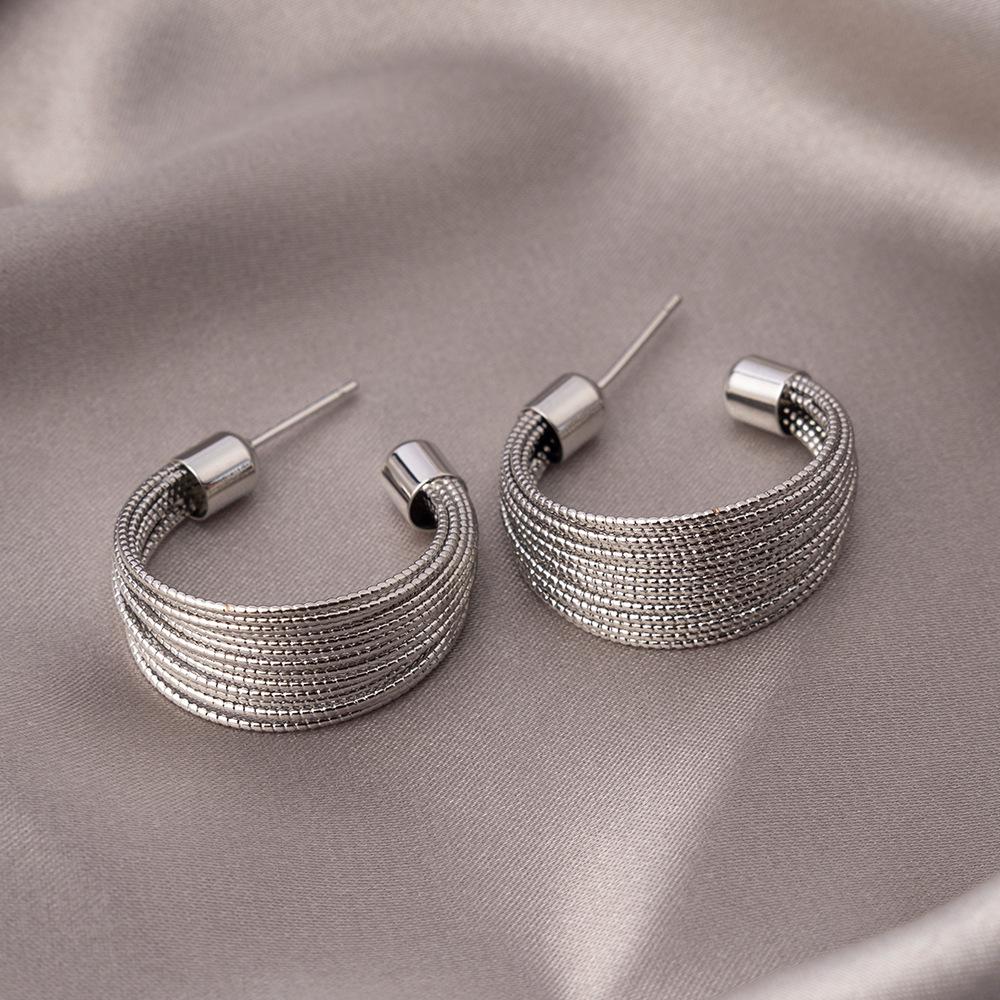 C-förmige Geometrische Ohrringe: Damen Retro Europäischer/Amerikanischer Stil Ohrstecker Creolen