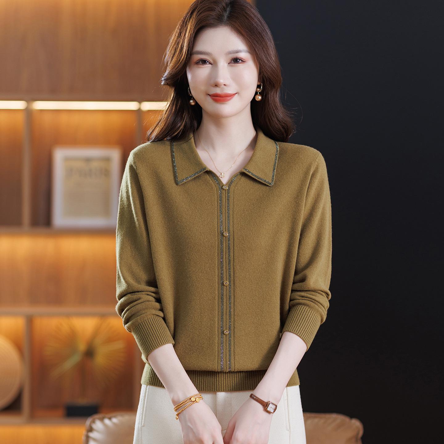 

Stylish 100% Wool Sweater with Collar for Middle-Aged Women – Ideal Base Layer for Autumn/Winter 4XL [150-165 lbs]