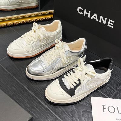 Trendmarke Xiaoxiangfeng Board-Schuhe Damen neue Nische Leder atmungsaktiv und vielseitig lässig Papa deutsche Trainingsschuhe kleine weiße Schuhe Damen