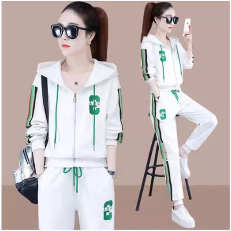 

Women s Casual Plus Size Hooded Sports Suit - Spring/Autumn Two-Piece Set with Loose-Fit Long Sleeve Hoodie 3XL белый