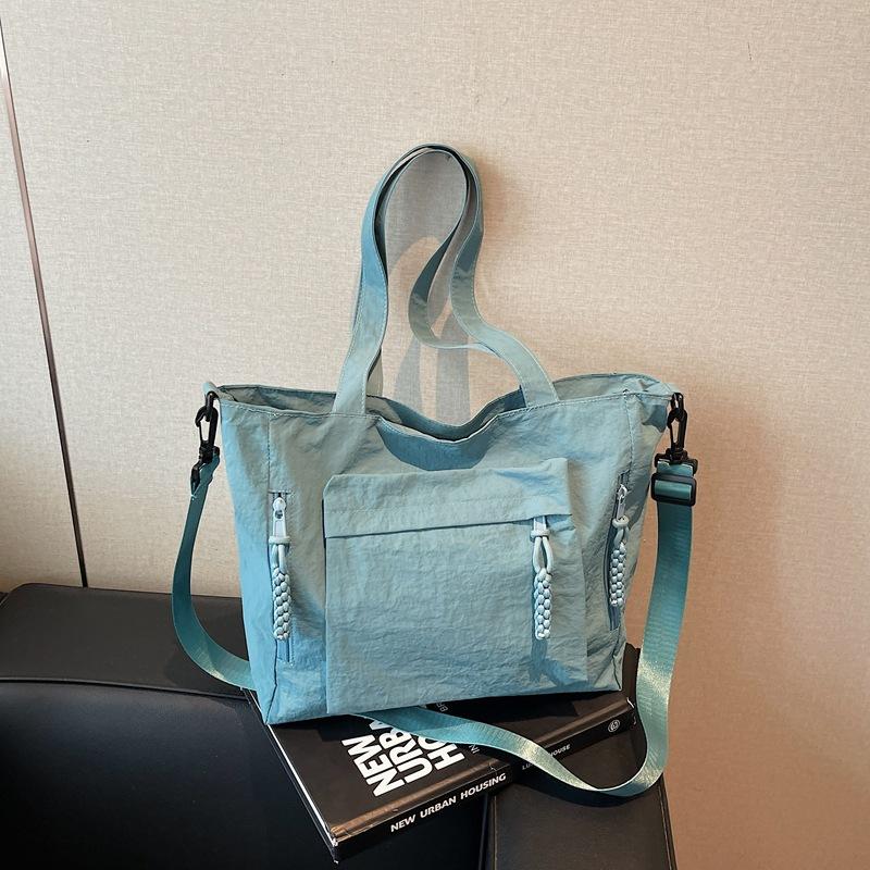 Light And Large-Capacity Nylon Cloth Bag Women'S Leisure Shoulder Commuter Tote Bag Versatile Student Class Messenger Bag