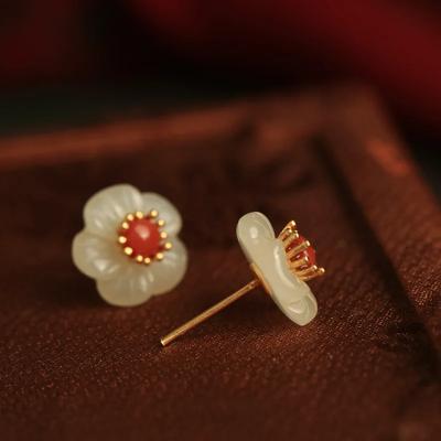 Natürliche Hotan Jade Weiße Blume Ohrringe für Frauen Vintage Südlicher Roter Turmalin Pflaumenblüte Ohrstecker Chinesischer Stil Schmuck