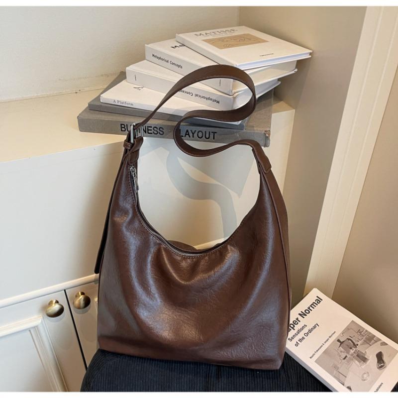 Retro bag women's large-capacity new autumn and winter versatile simple shoulder messenger bag casual tote bag
