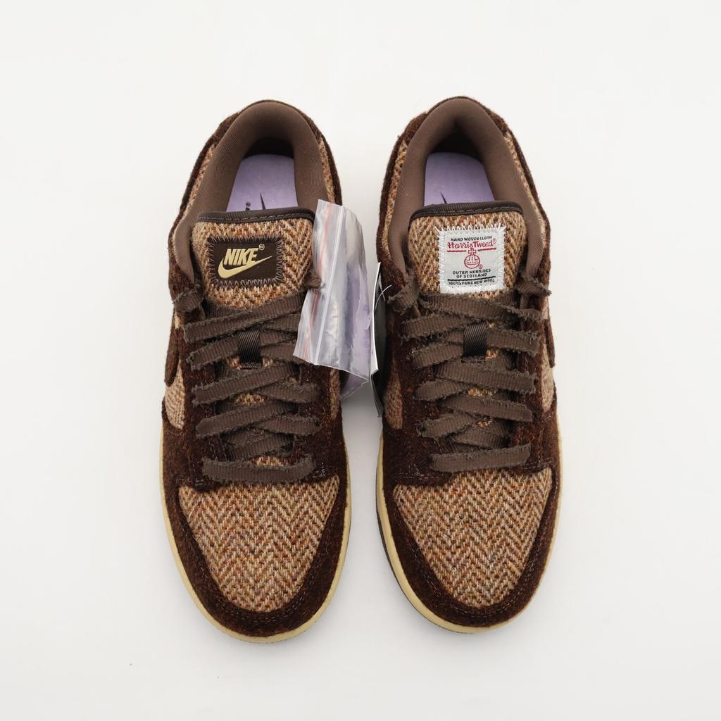 IO0052-200 Harris Tweed Nike Women's Dunk Low Sesame Violet Mist (Women's)