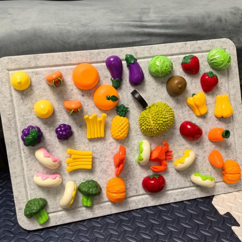 Children's Felt Fruit Picking Playset - Interactive Toy with Cuttable Fruits & Playful Backboard