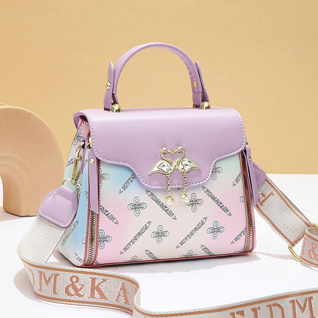 Hot-selling Bags Messenger Bags Women's 2025 New Fashion Small Square Bags Versatile Niche Single Shoulder Handbags Women's Bags