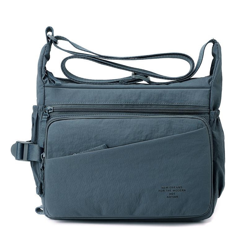 Large Capacity Shoulder Bag Multi-function Outdoor Short-distance Travel Bag